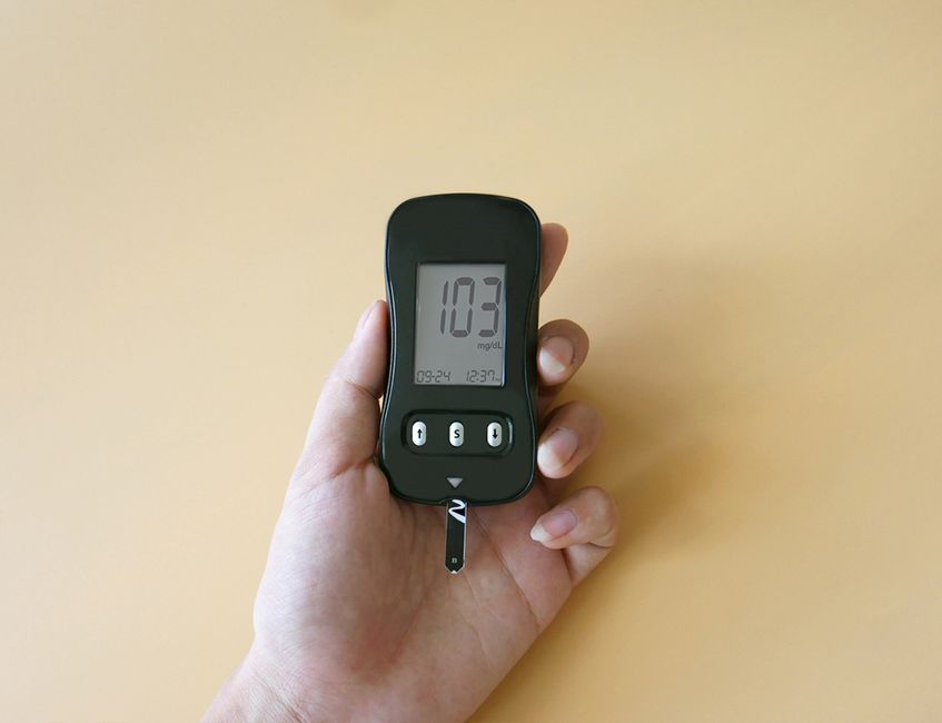 What Does High Glucose Mean in a Blood Test? Thresholds, Causes, and R - blood sugar glucose meter