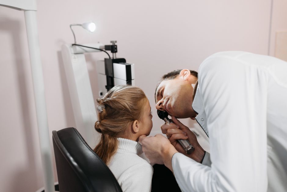 What Does a Low CRP Blood Test Mean? - doctor examining patient