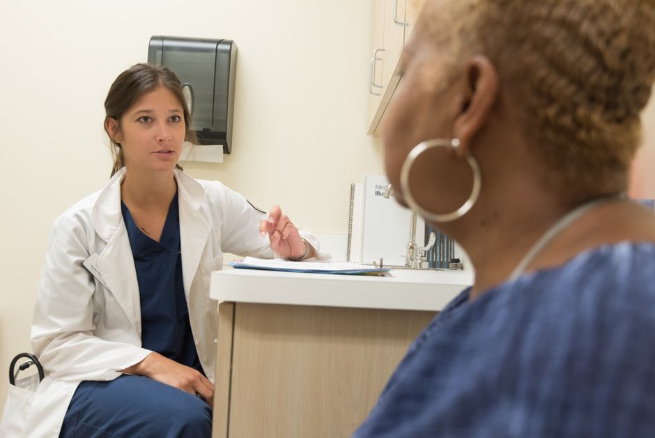 How Soon Can HIV Be Detected by a Blood Test? The Window Period, Decod - doctor patient consultation