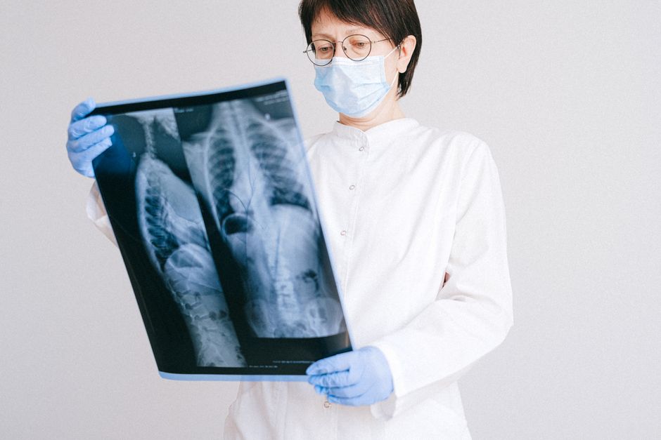 What Does Low HCT Mean in a Blood Test? Causes and When It Is Serious - doctor reviewing lab results