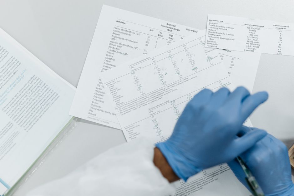 Blood Test Near Me: Walk-In Labs, Hours, and How to Choose - doctor reviewing lab results