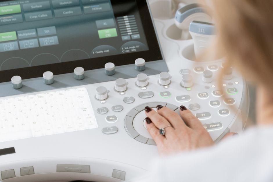 What Does High Uric Acid Mean in a Blood Test? - doctor reviewing scan