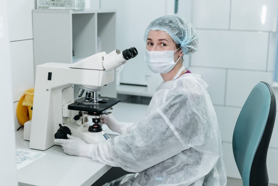 Function Health Near Me: How to Find a Blood Draw Site - medical laboratory technician
