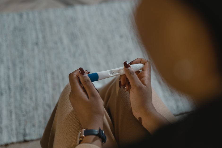 What Is an hCG Blood Test? Levels by Week and How to Read Your Results - pregnancy test