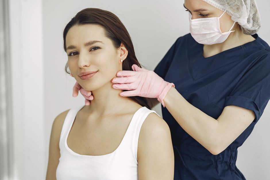 What Blood Test Is for Thyroid? TSH, T4, T3 and Antibodies, Decoded - thyroid neck examination