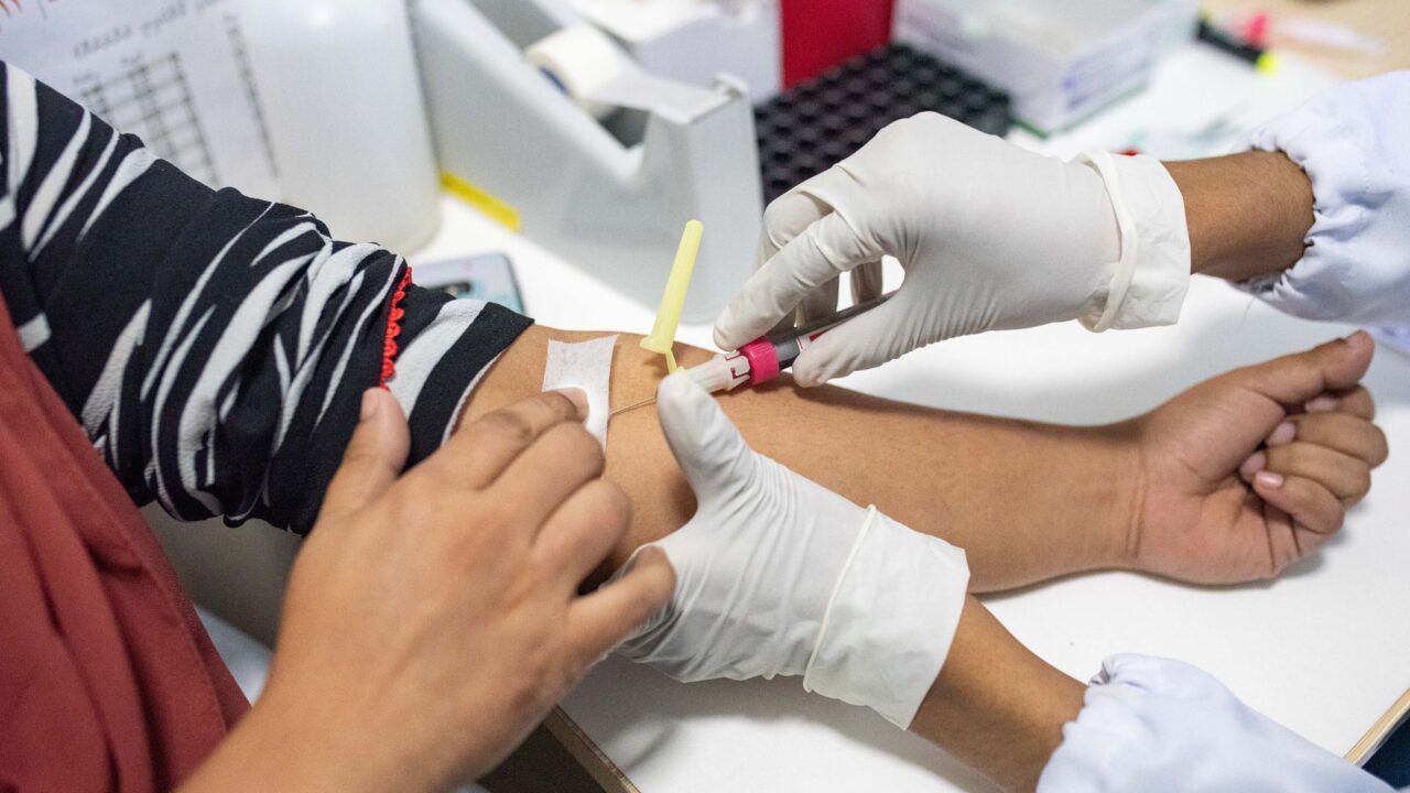 What Does High Neutrophils Mean in a Blood Test? Causes and When to Worry