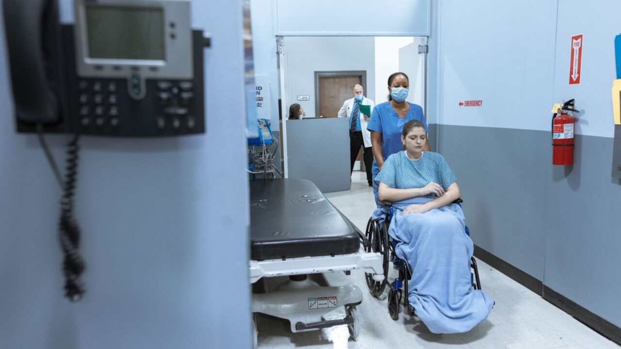 Active Screening for Colorectal Cancer Sharply Lowers Death Risk, Study Finds