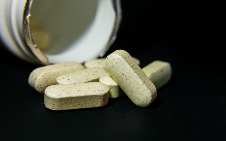 Melatonin for Jet Lag: Dose, Timing and What Works