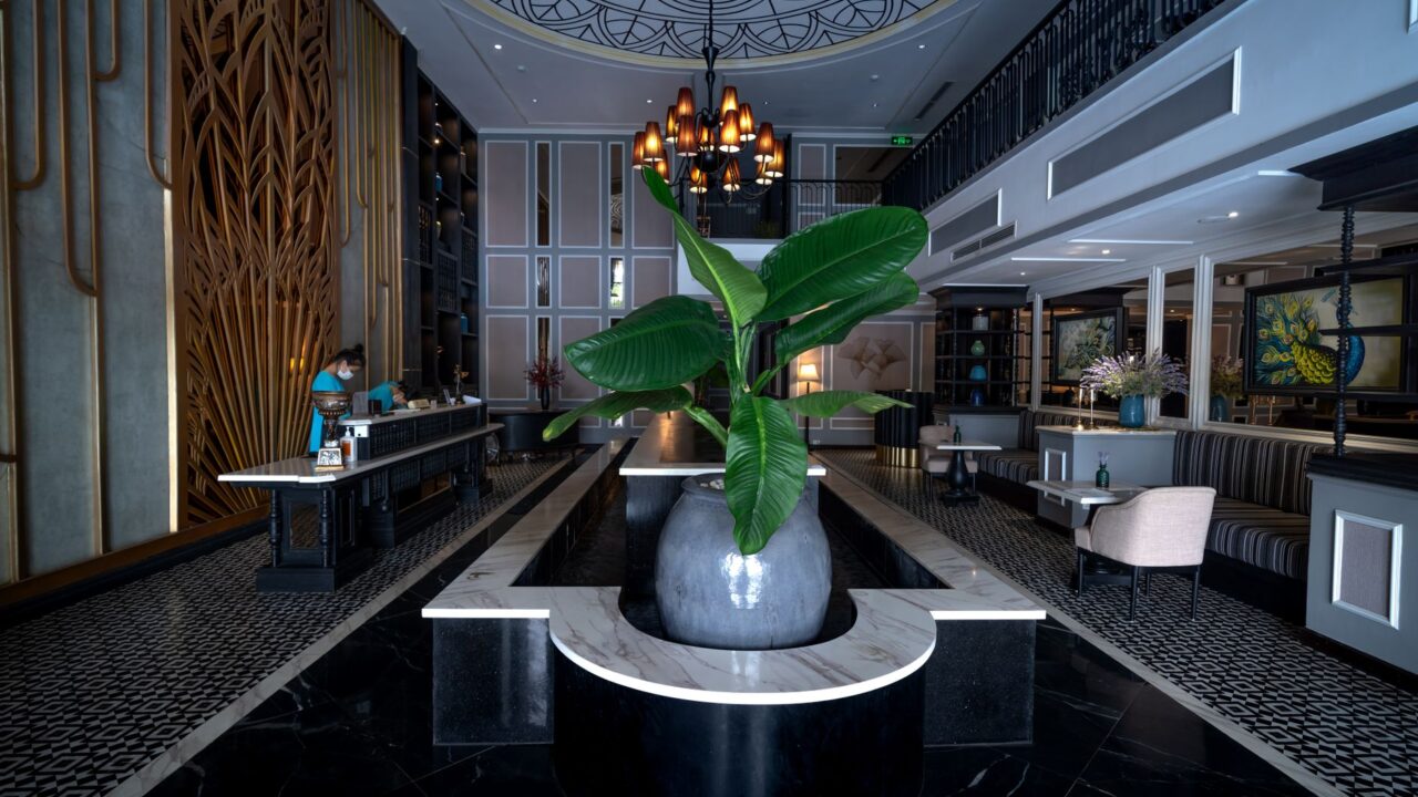 Oberoi vs Trident: Which One Should You Book?