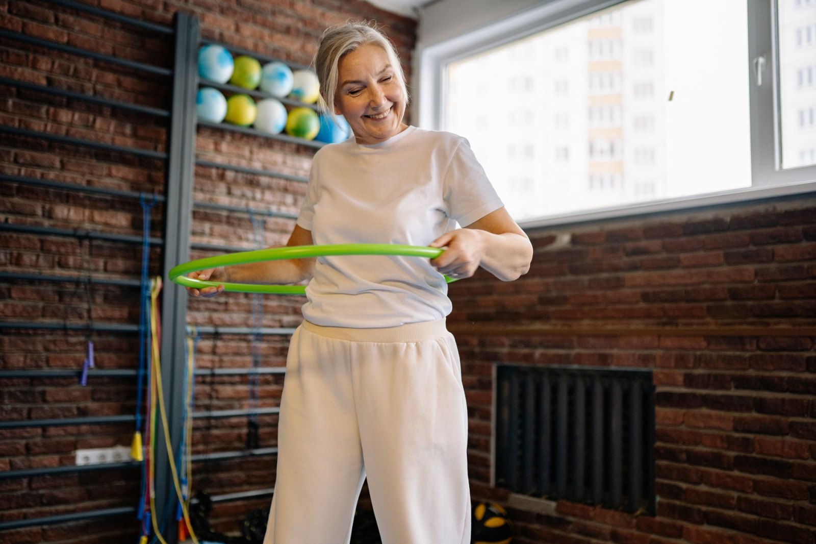 Photo: medicalnewstoday.us age-related muscle loss infection risk - The Link Between Age-Related Muscle Loss and Infection Risk